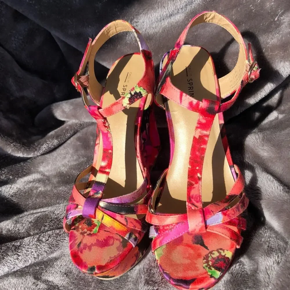 Call It Spring floral wedge sandals; sz 8